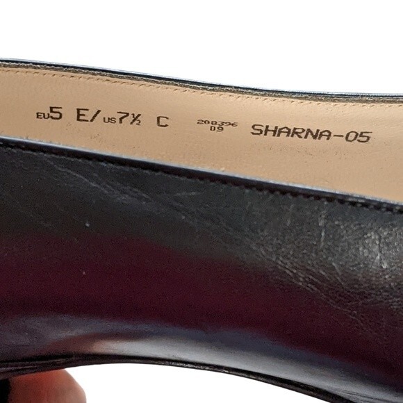 Bally classic black leather pumps round toe block heel Sharna-05 size 7 1/2 C - Picture 3 of 9
